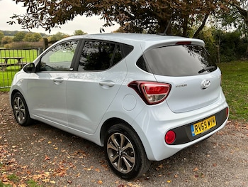 Used Hyundai i10 2019 for sale - 76719068: Photo