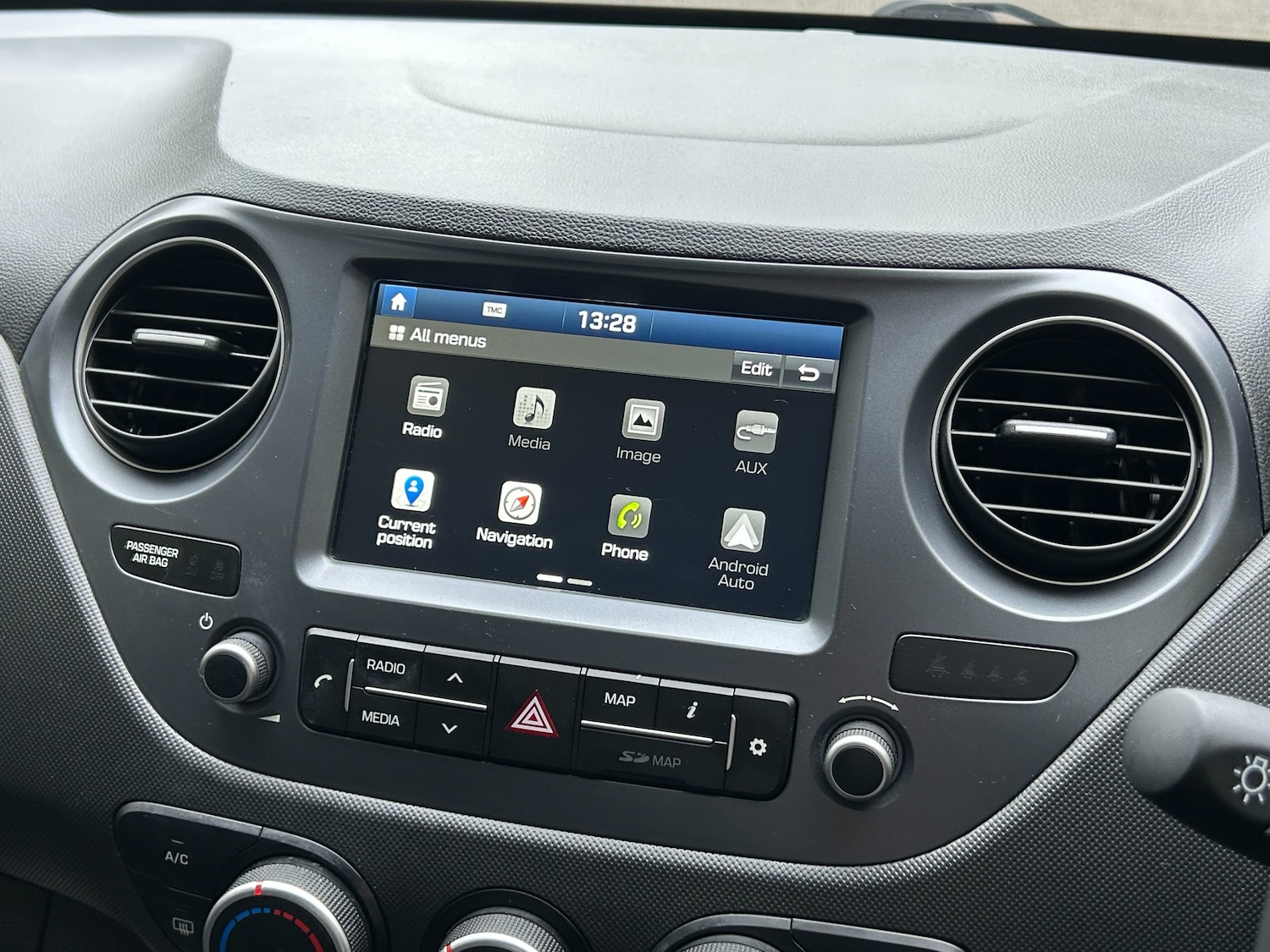 Used Hyundai i10 2019 for sale - 76719068: Photo 45