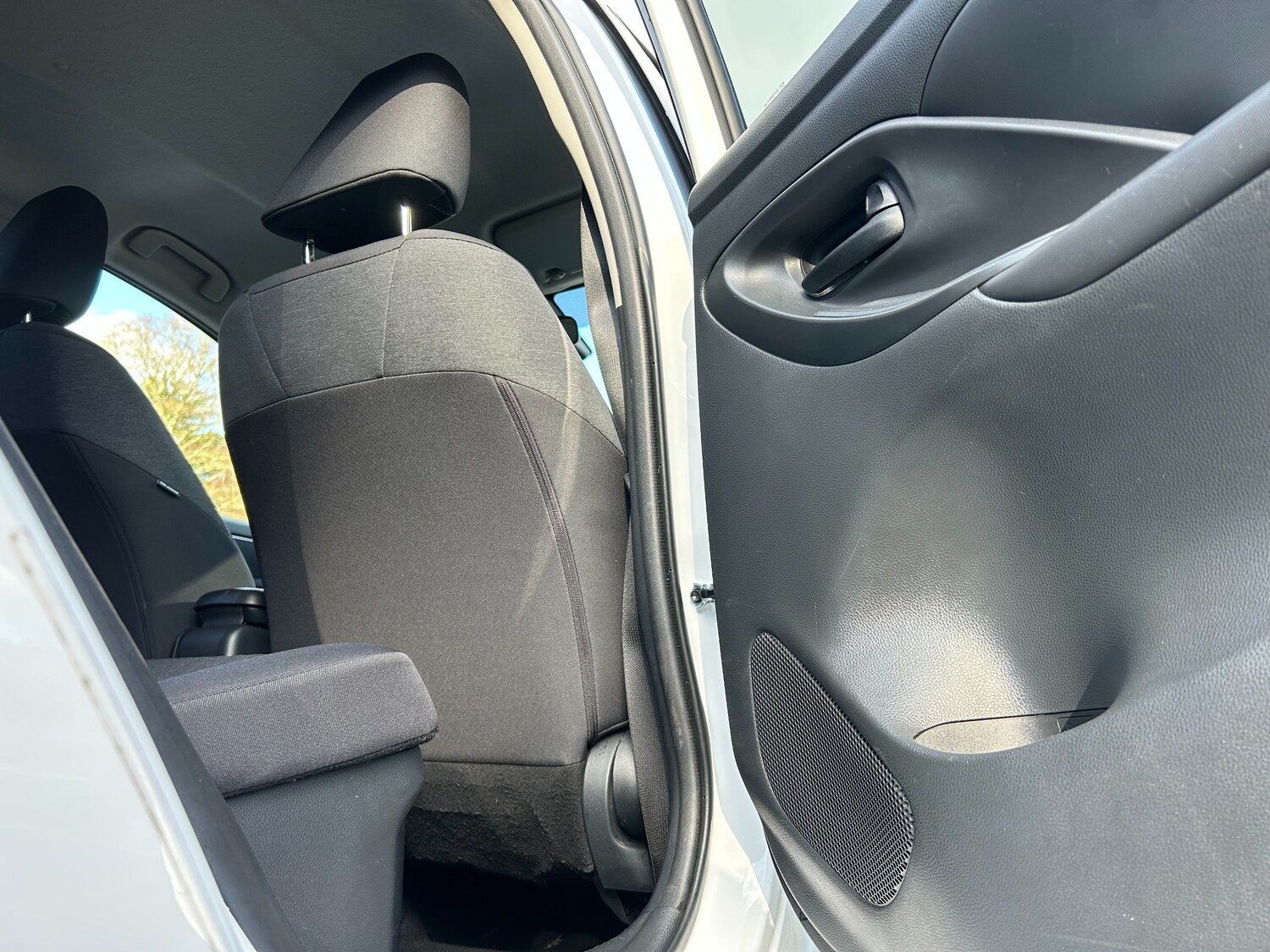 Used Toyota Yaris 2022 for sale - 77515436: Photo 56