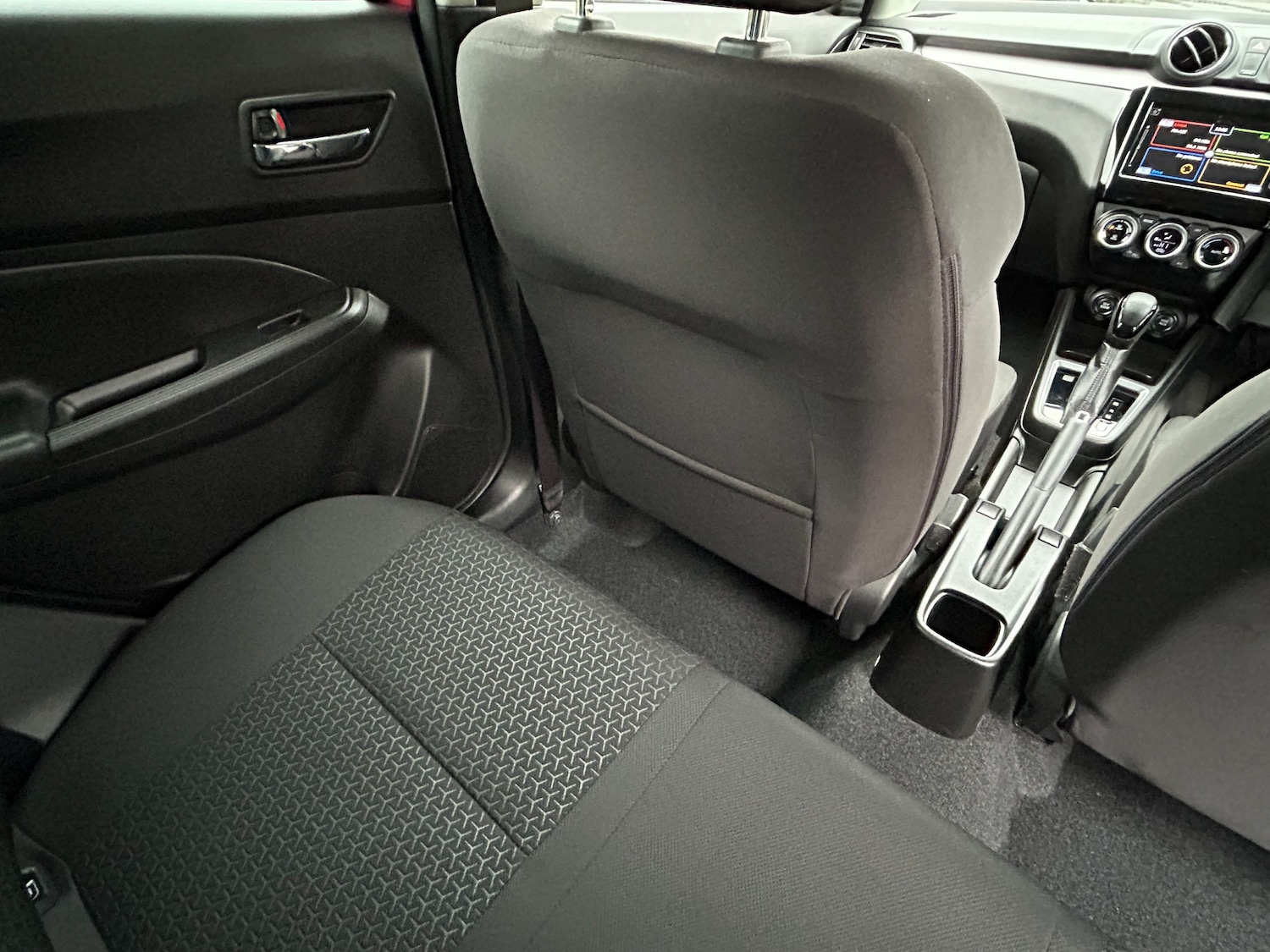 Used Suzuki Swift 2021 for sale - 77533650: Photo 61