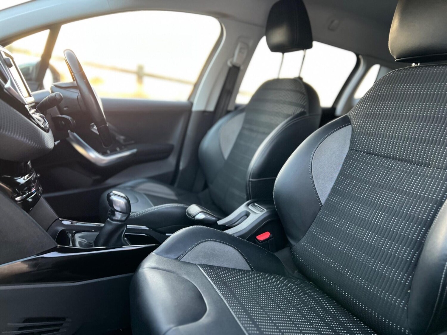 Used Peugeot 2008 2015 for sale - 77431126: Photo 21