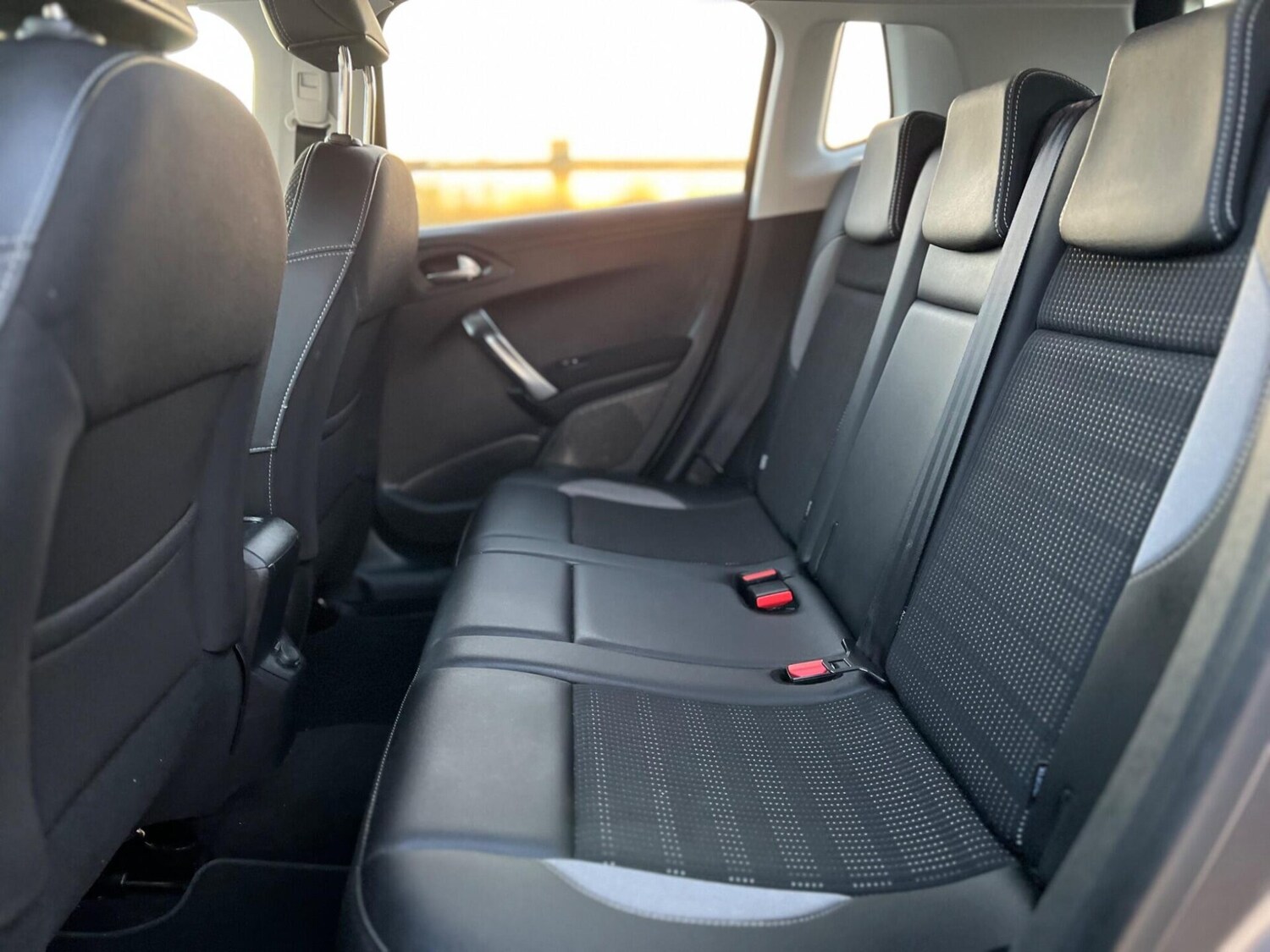 Used Peugeot 2008 2015 for sale - 77431126: Photo 22