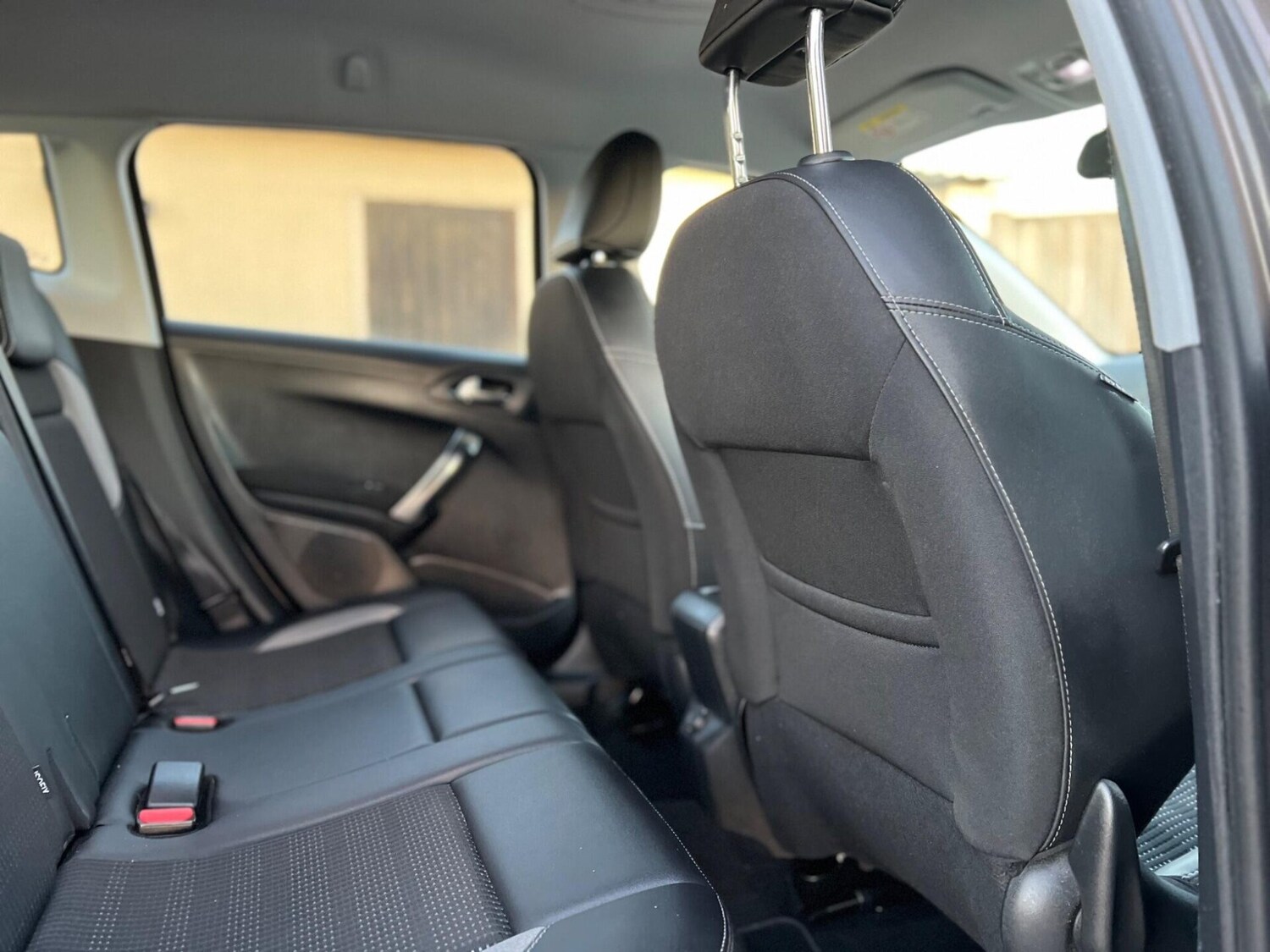 Used Peugeot 2008 2015 for sale - 77431126: Photo 23