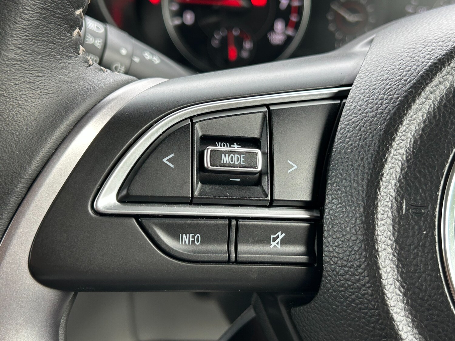 Used Suzuki Swift 2025 for sale - 76719067: Photo 41