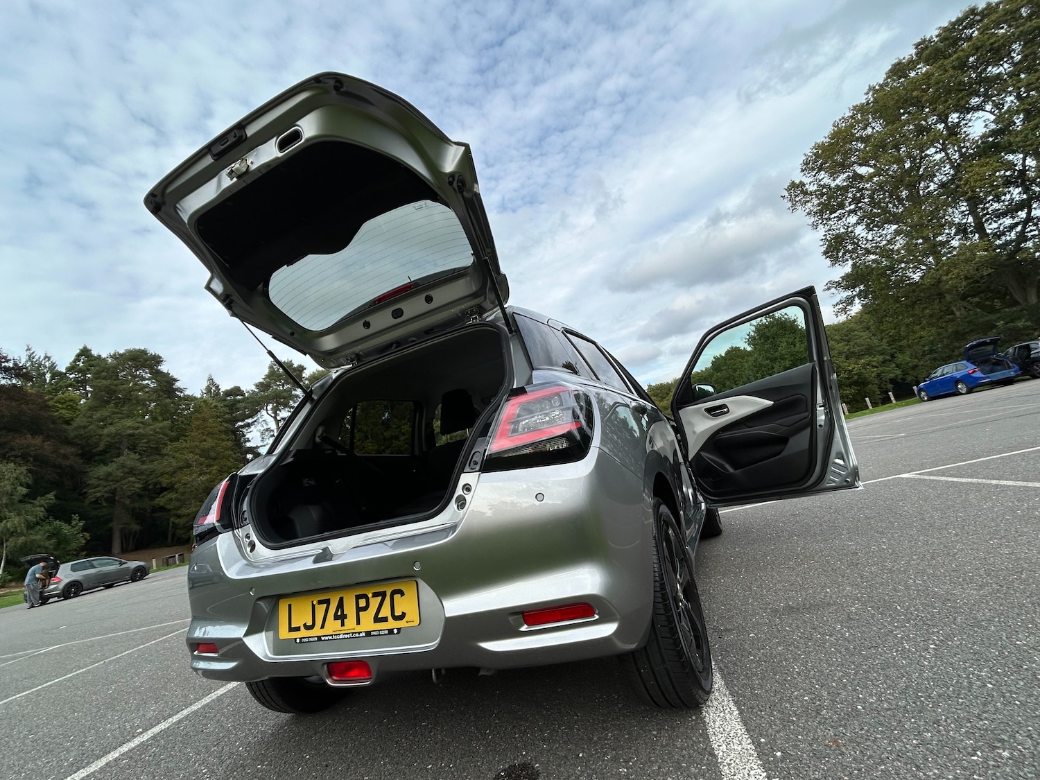 Used Suzuki Swift 2025 for sale - 76719067: Photo 77