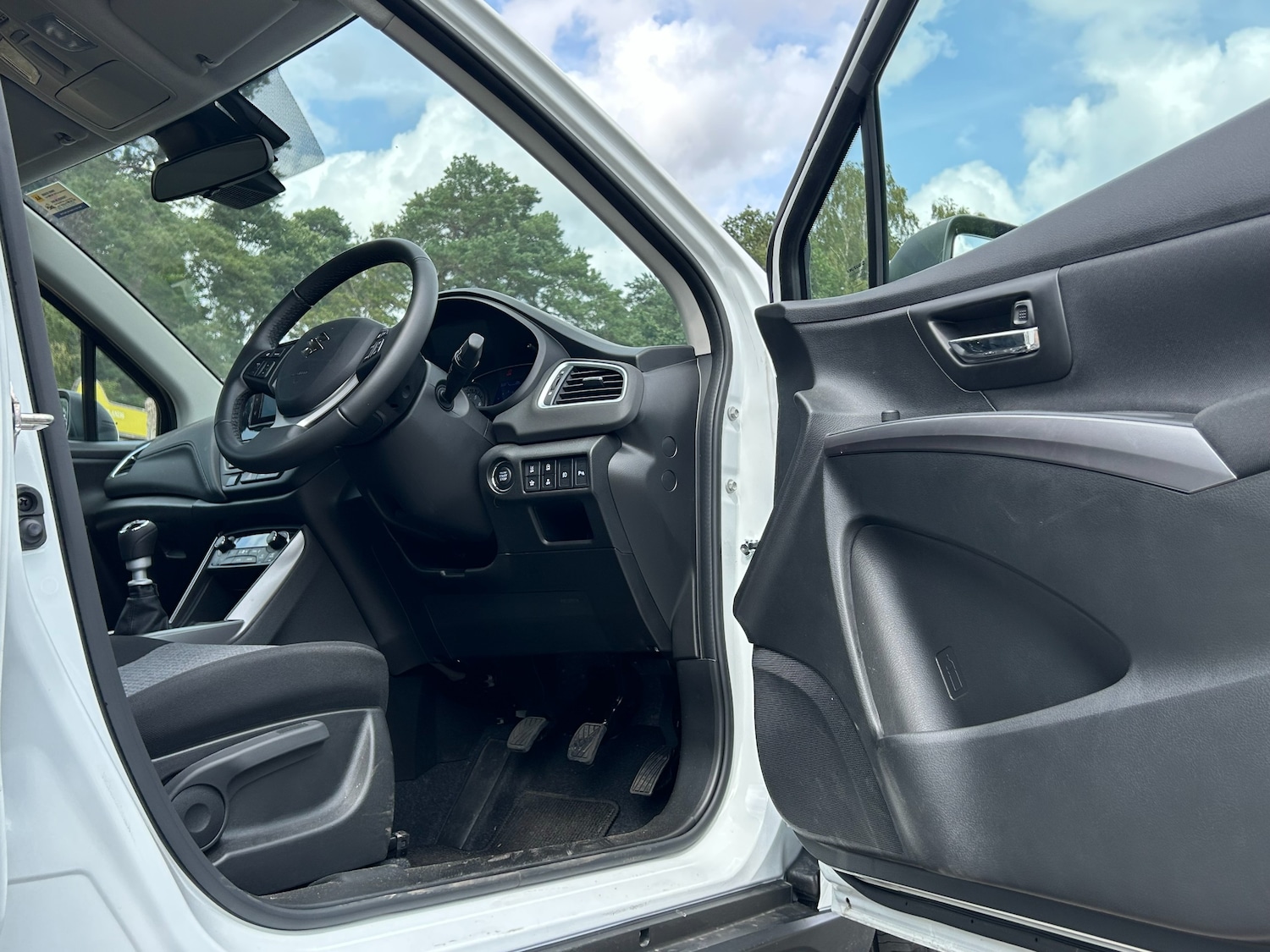 Used Suzuki SX4 S-Cross 2025 for sale - 76719059: Photo 28