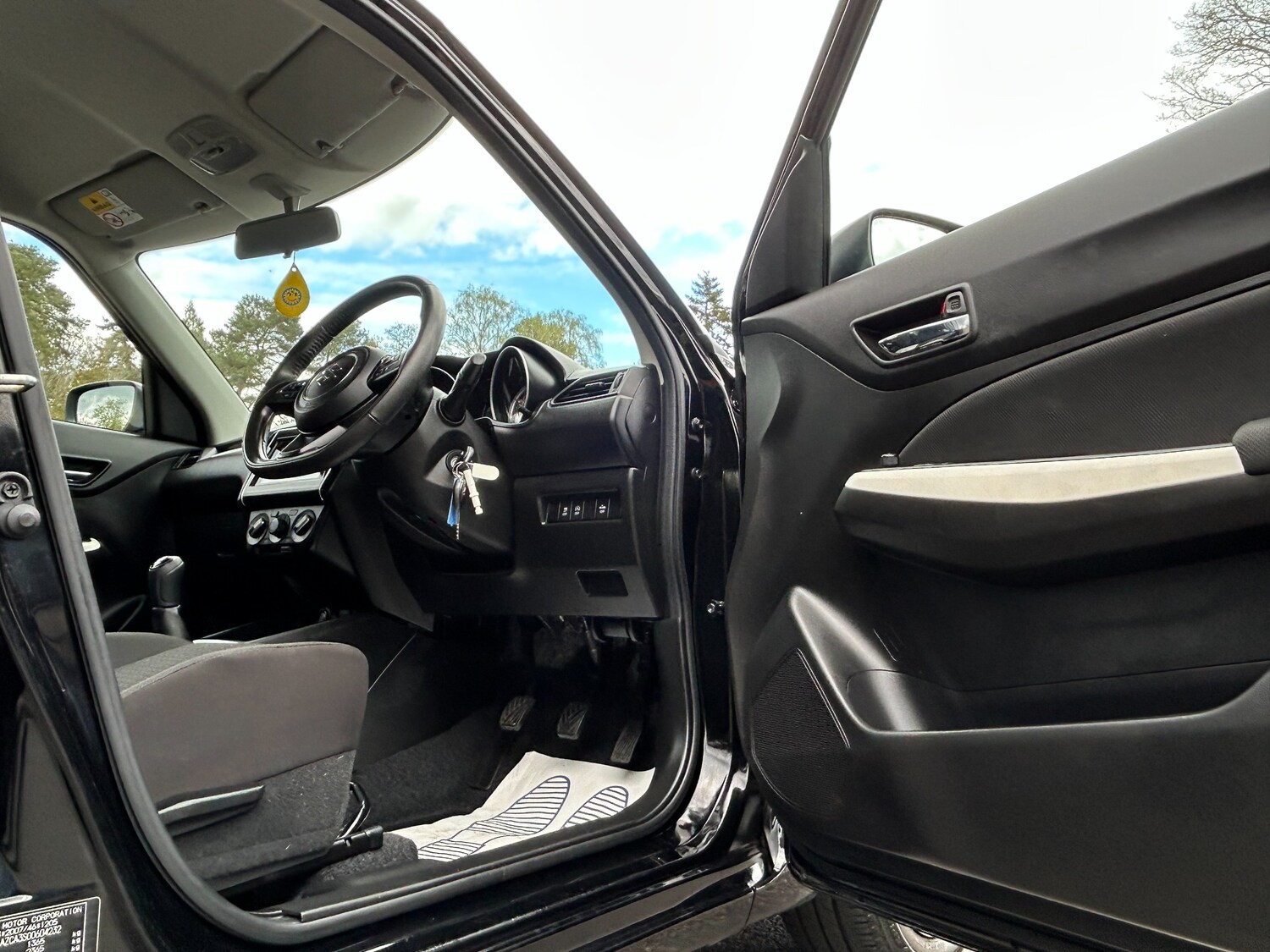 Used Suzuki Swift 2023 for sale - 78083916: Photo 26