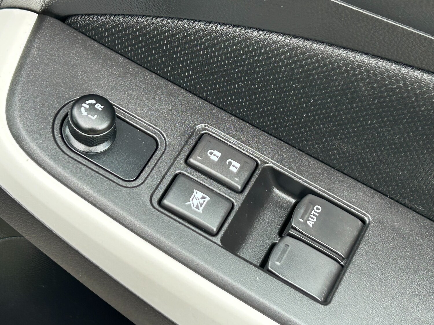 Used Suzuki Swift 2023 for sale - 78083916: Photo 27