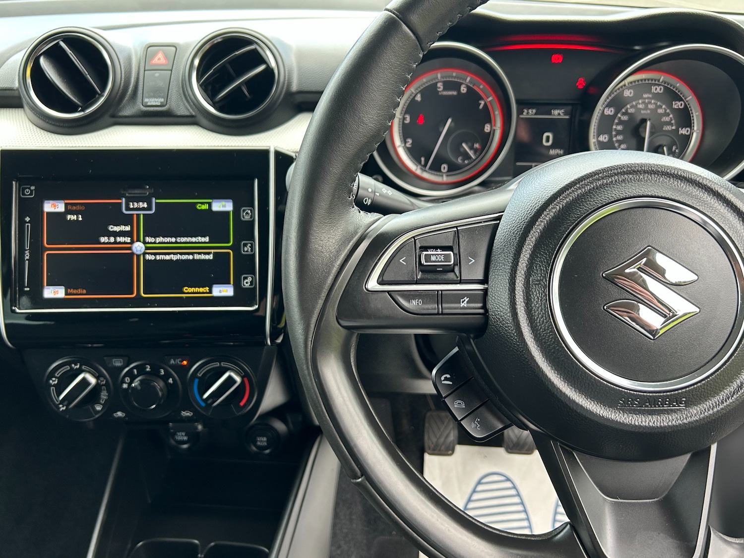 Used Suzuki Swift 2023 for sale - 78083916: Photo 35