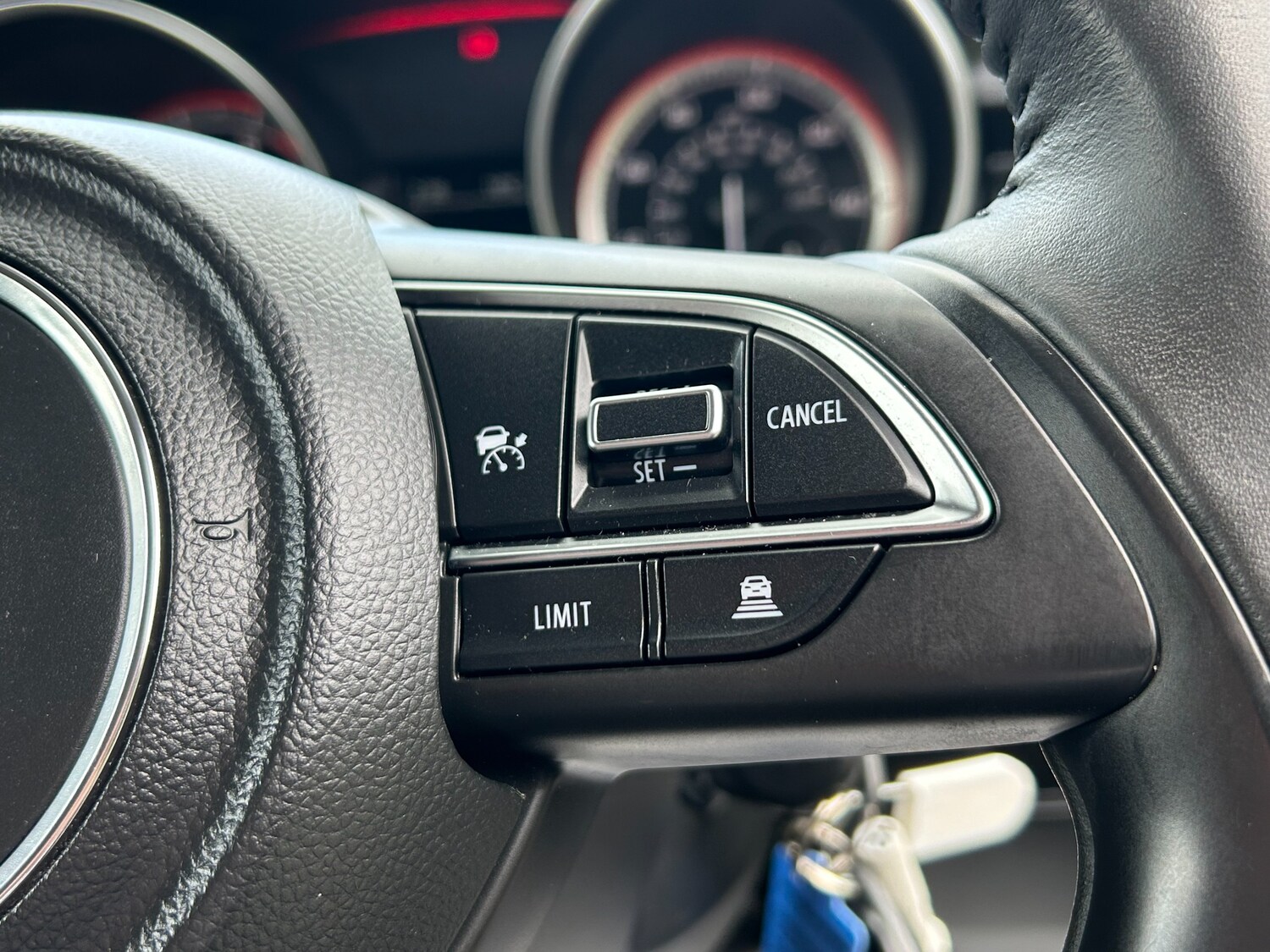 Used Suzuki Swift 2023 for sale - 78083916: Photo 41