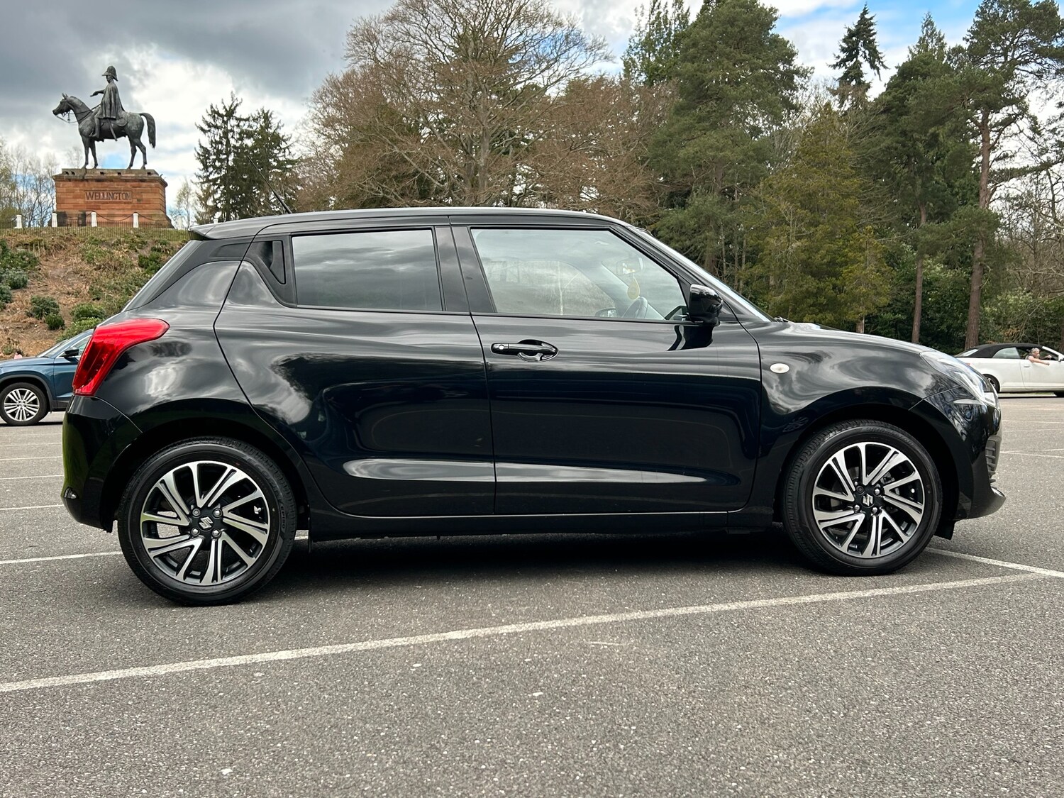 Used Suzuki Swift 2023 for sale - 78083916: Photo 7