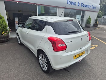 Used Suzuki Swift 2023 for sale - 79792326: Photo