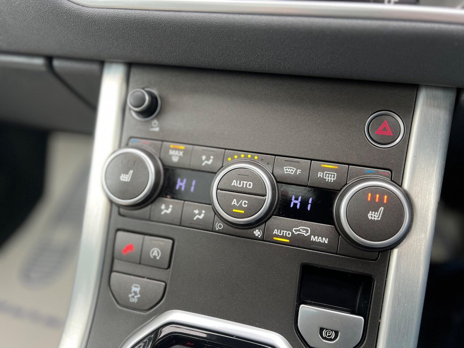 Used Land Rover Range Rover Evoque 2017 for sale - 77431132: Photo 38