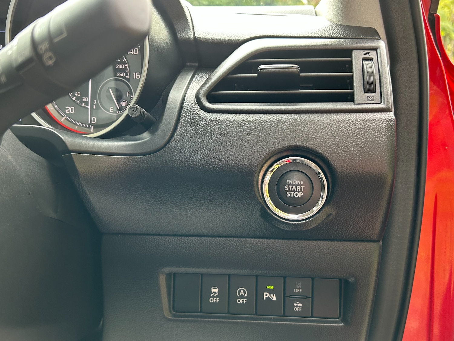 Used Suzuki Swift 2022 for sale - 76946032: Photo 30