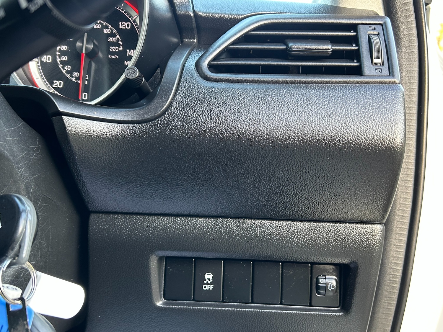 Used Suzuki Swift 2020 for sale - 76719082: Photo 30