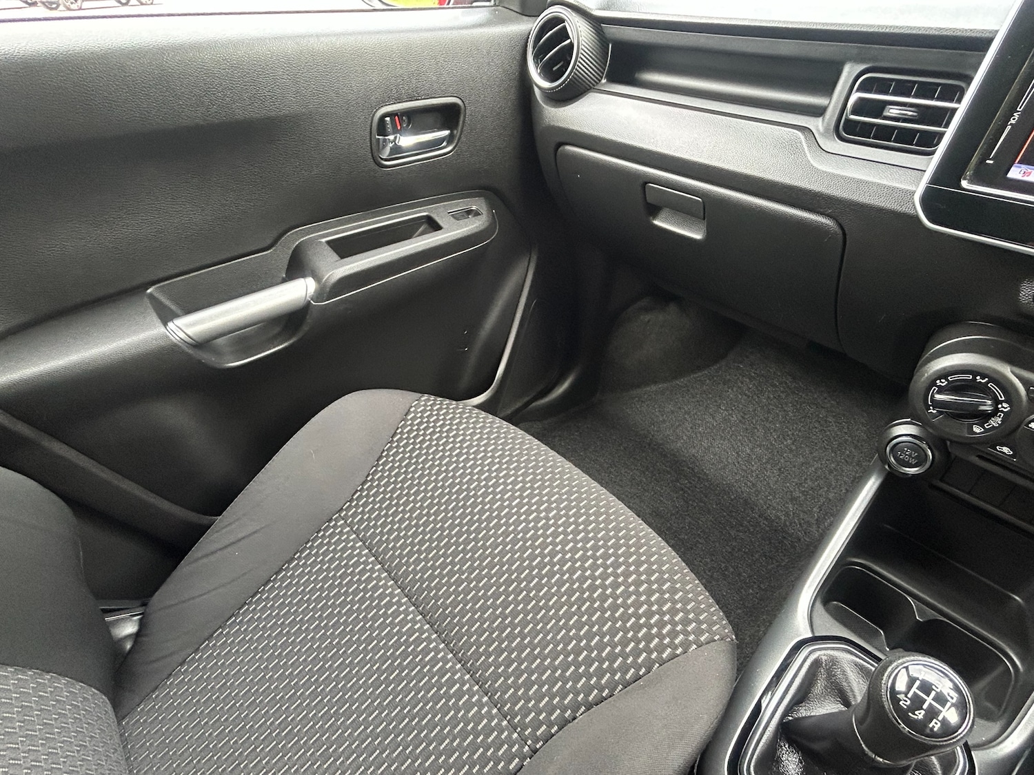 Used Suzuki Ignis 2020 for sale - 76719079: Photo 54