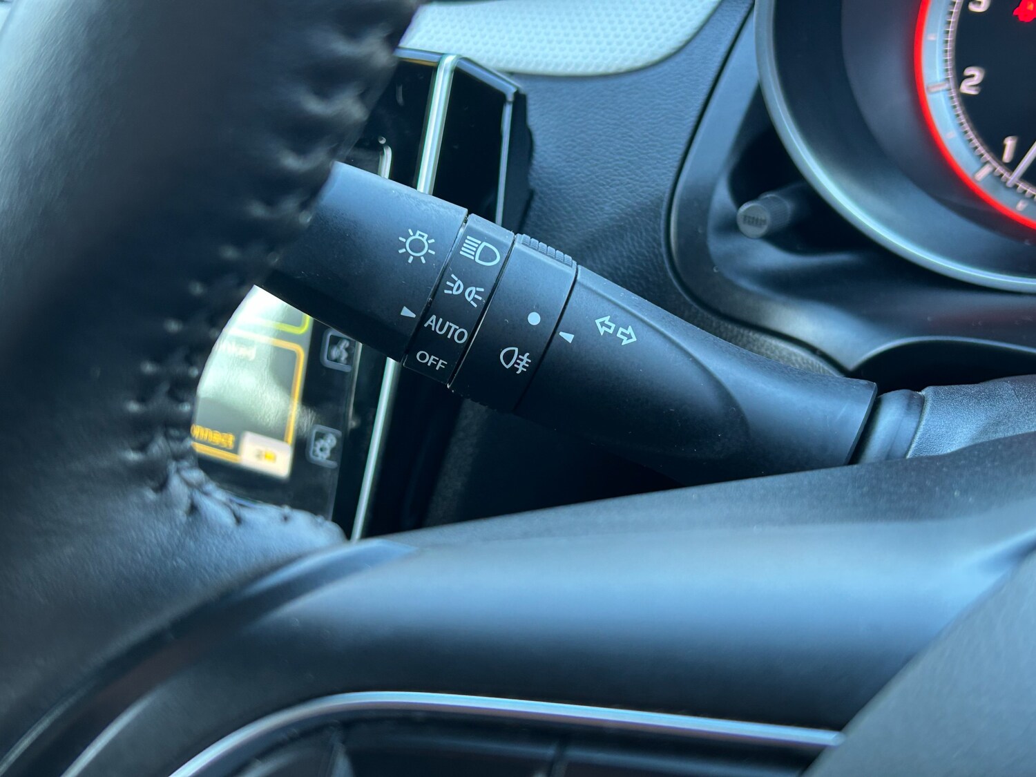 Used Suzuki Swift 2023 for sale - 77515433: Photo 36