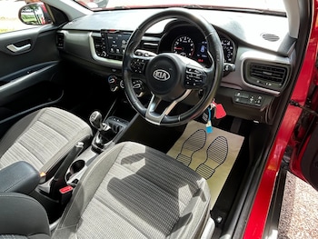 Used Kia Stonic 2019 for sale - 78659390: Photo