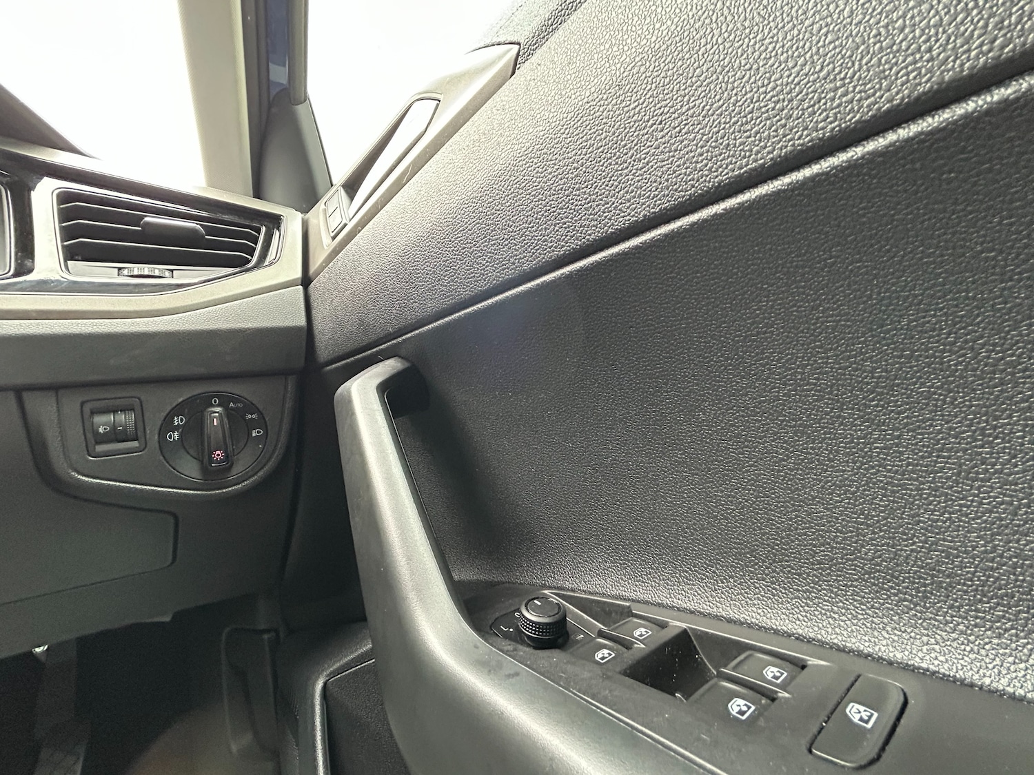 Used Volkswagen Polo 2021 for sale - 77620335: Photo 30