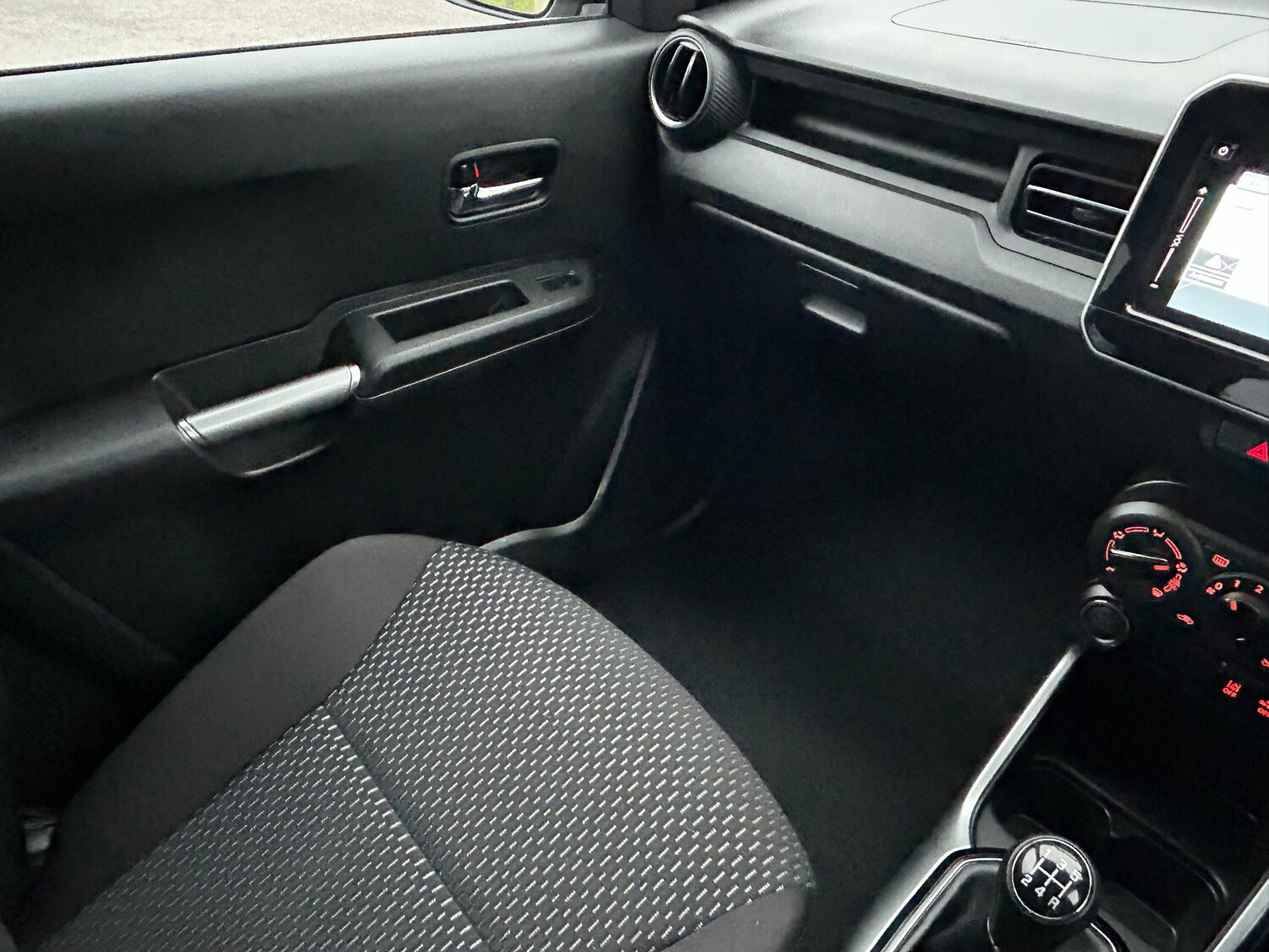 Used Suzuki Ignis 2023 for sale - 77515428: Photo 51