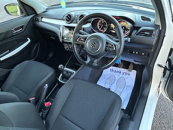 Used Suzuki Swift 2023 for sale - 77479981: Photo