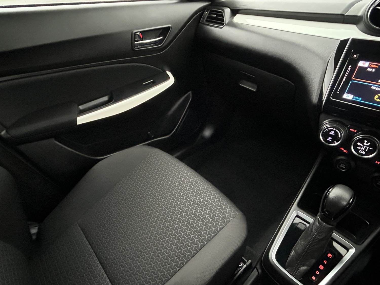 Used Suzuki Swift 2019 for sale - 76863046: Photo 56