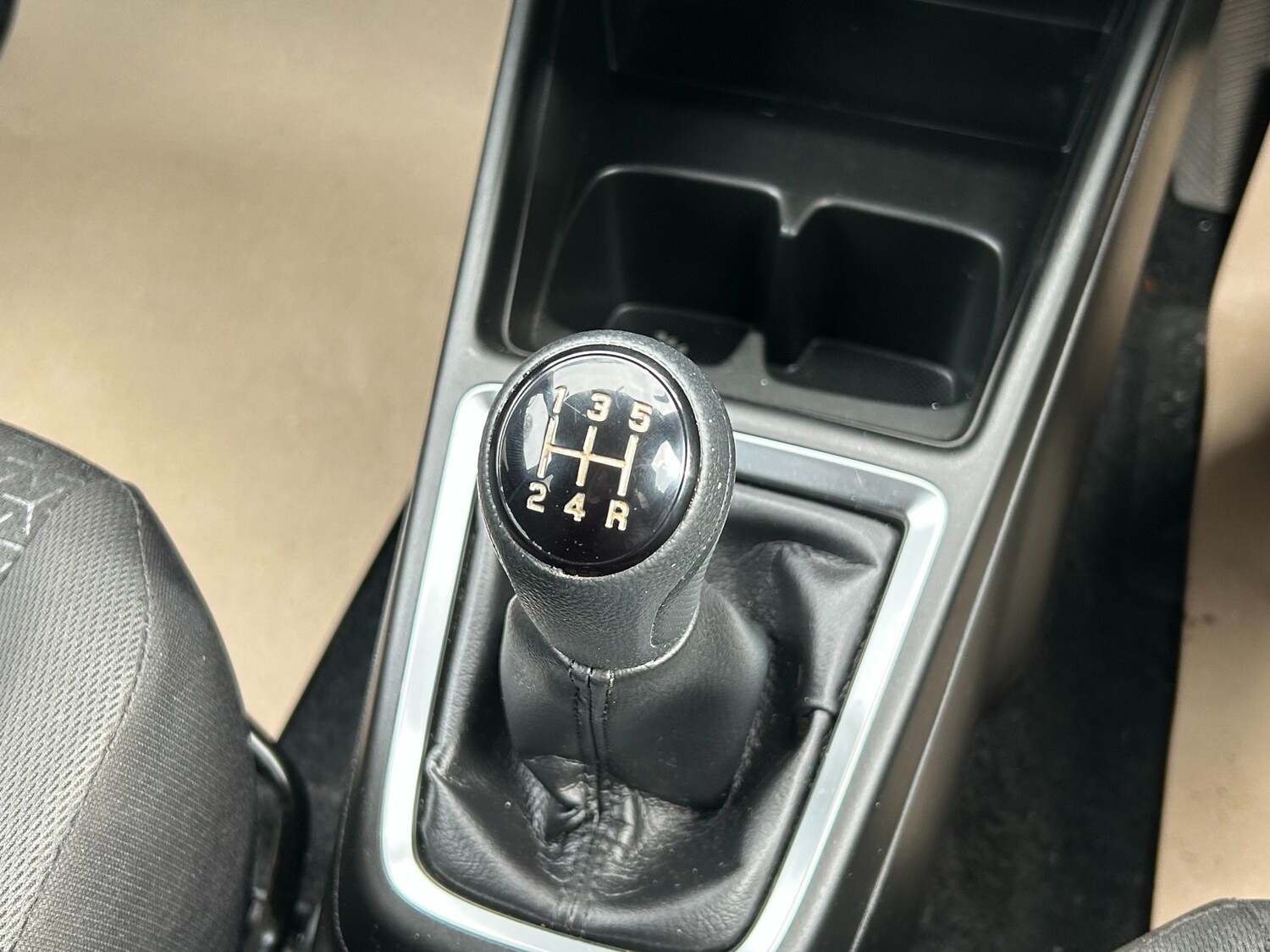 Used Suzuki Swift 2022 for sale - 77641780: Photo 48