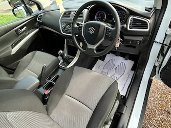 Used Suzuki SX4 S-Cross 2016 for sale - 77834709: Photo