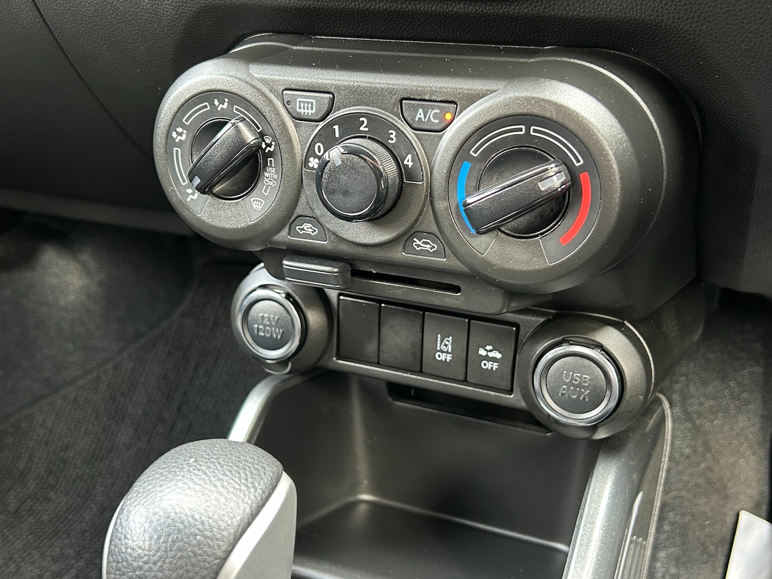 Used Suzuki Ignis 2024 for sale - 76719074: Photo 49