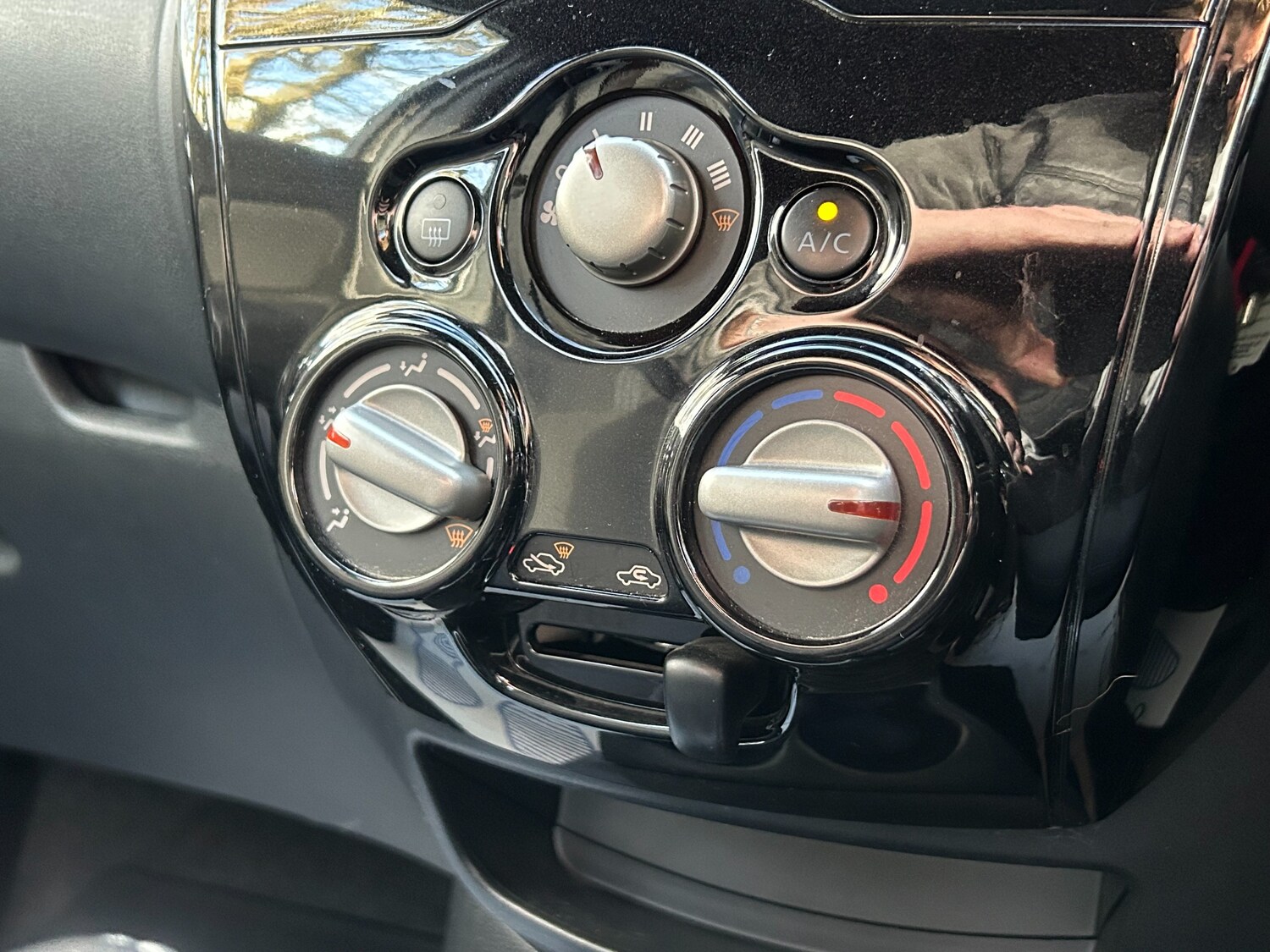 Used Nissan Note 2017 for sale - 76739371: Photo 43