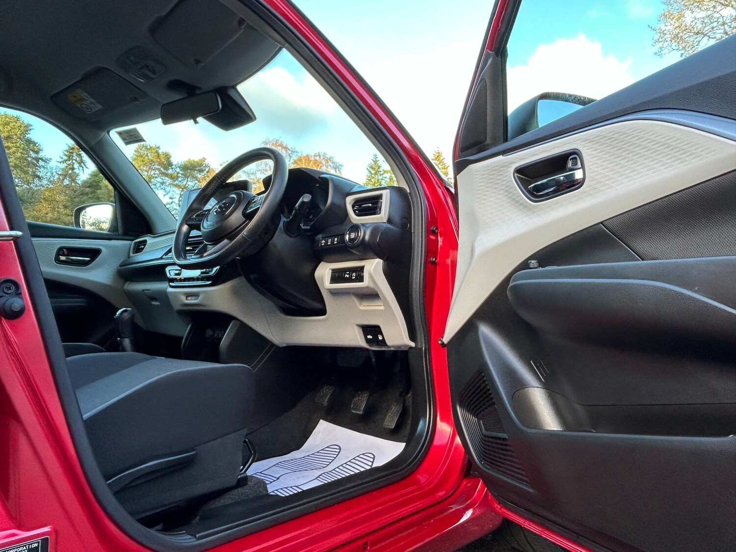 Used Suzuki Swift 2024 for sale - 77498071: Photo 25