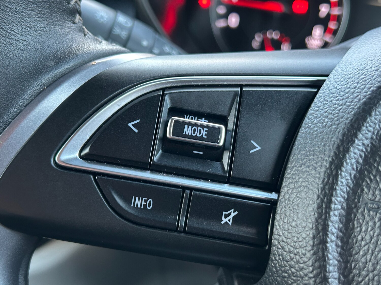 Used Suzuki Swift 2024 for sale - 77498071: Photo 37