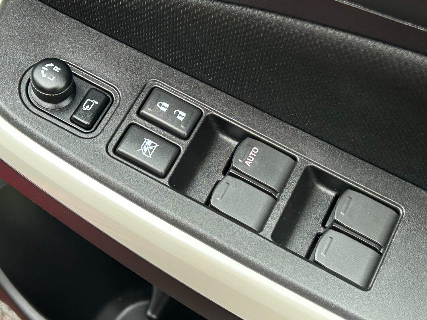 Used Suzuki Swift 2019 for sale - 77479980: Photo 27