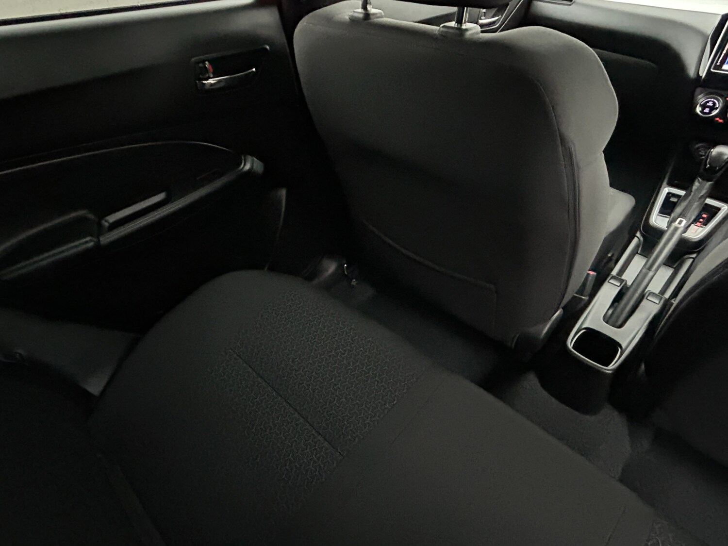 Used Suzuki Swift 2019 for sale - 77479980: Photo 60