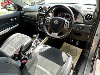 Used Suzuki Vitara 2017 for sale - 78699021: Photo