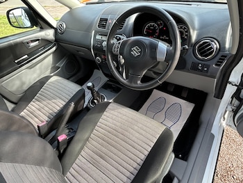 Used Suzuki SX4 2014 for sale - 77966584: Photo