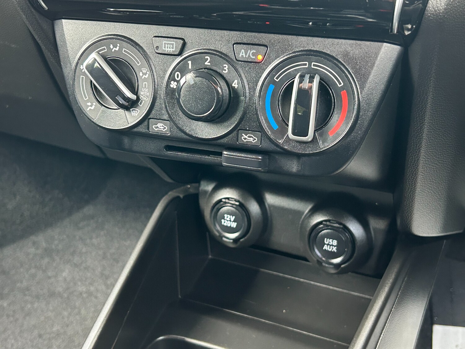 Used Suzuki Swift 2023 for sale - 77515429: Photo 47