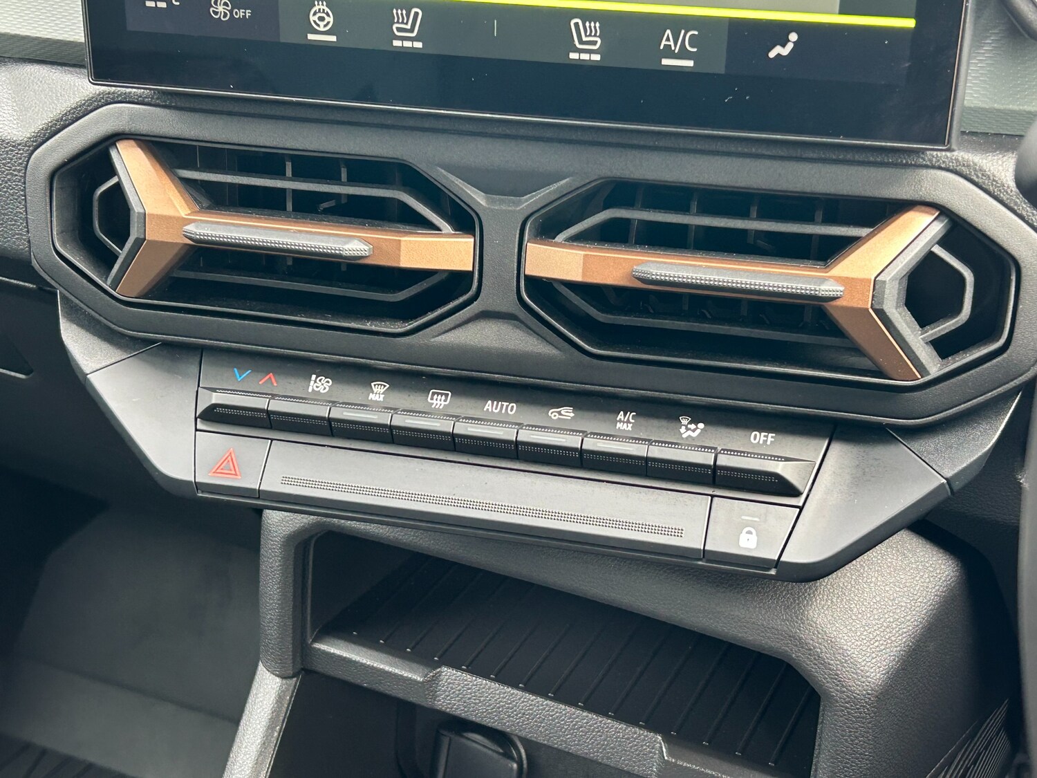 Used Dacia Duster 2025 for sale - 78039469: Photo 48