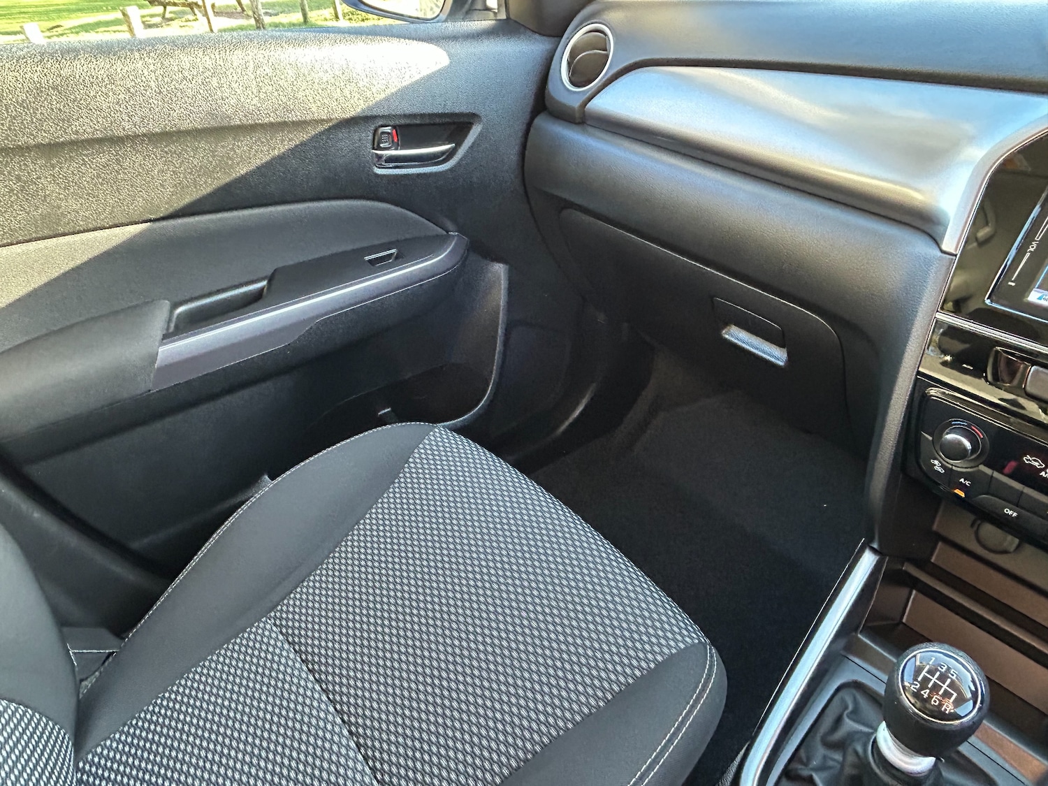 Used Suzuki Vitara 2022 for sale - 77128704: Photo 53