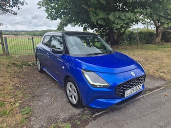 Used Suzuki Swift 2024 for sale - 79739300: Photo