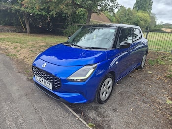 Used Suzuki Swift 2024 for sale - 79739300: Photo