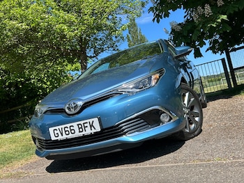 Used Toyota Auris 2017 for sale - 78554305: Photo
