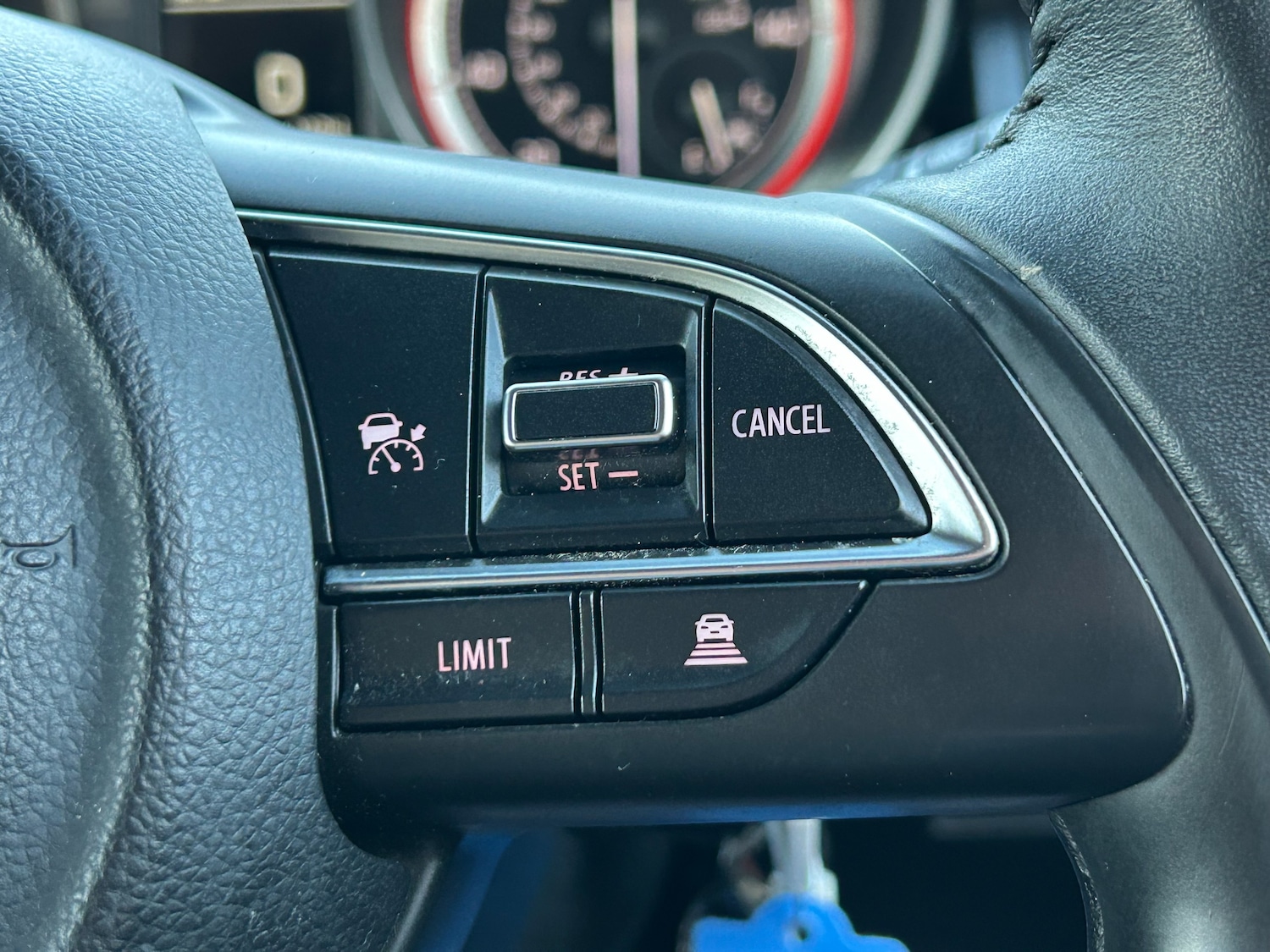 Used Suzuki Swift 2023 for sale - 77442062: Photo 39