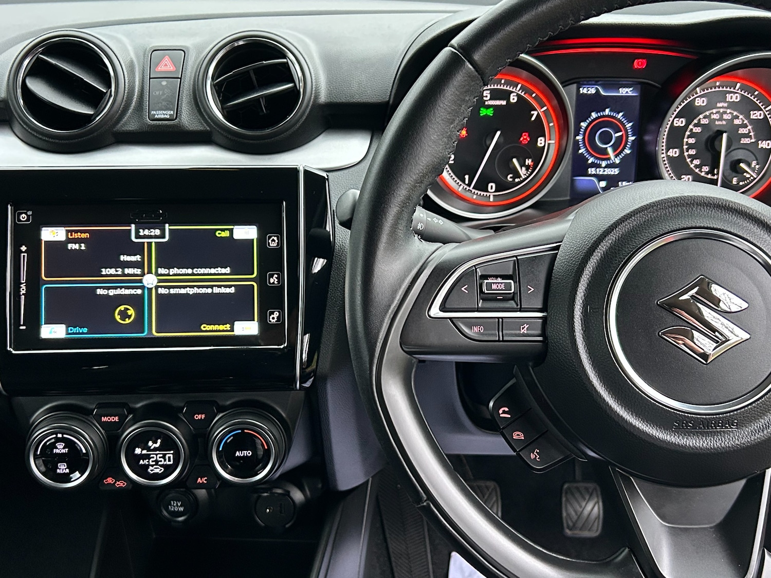 Used Suzuki Swift 2021 for sale - 76949843: Photo 35