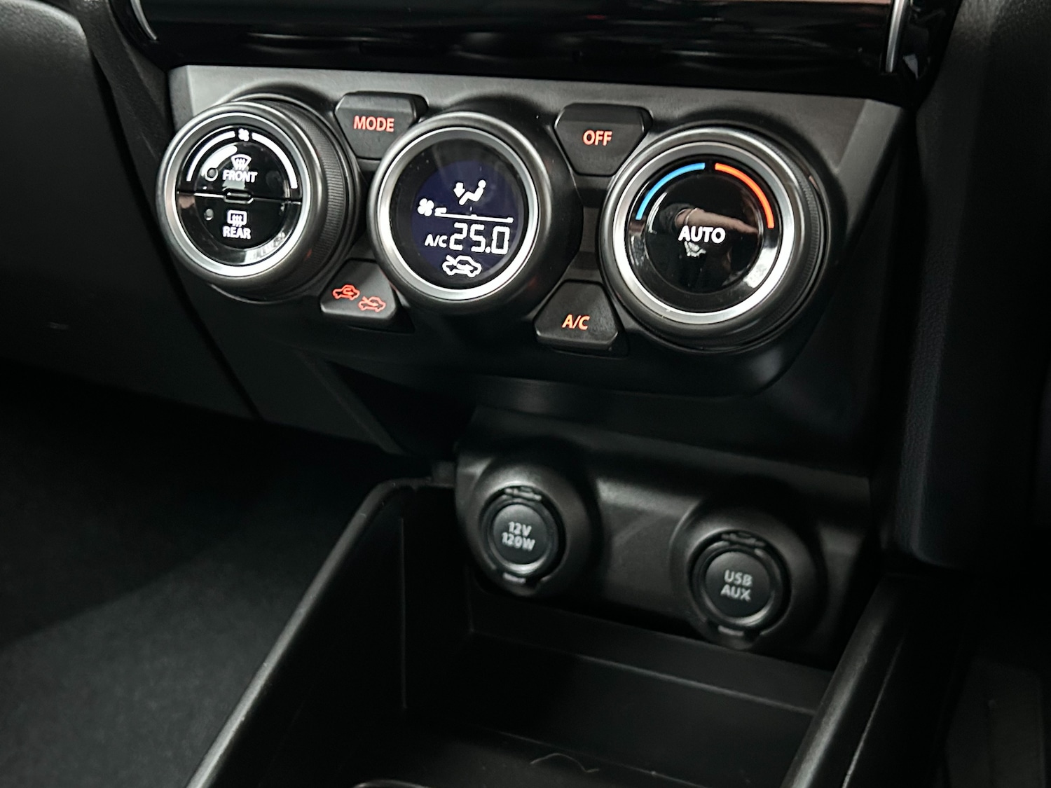 Used Suzuki Swift 2021 for sale - 76949843: Photo 52