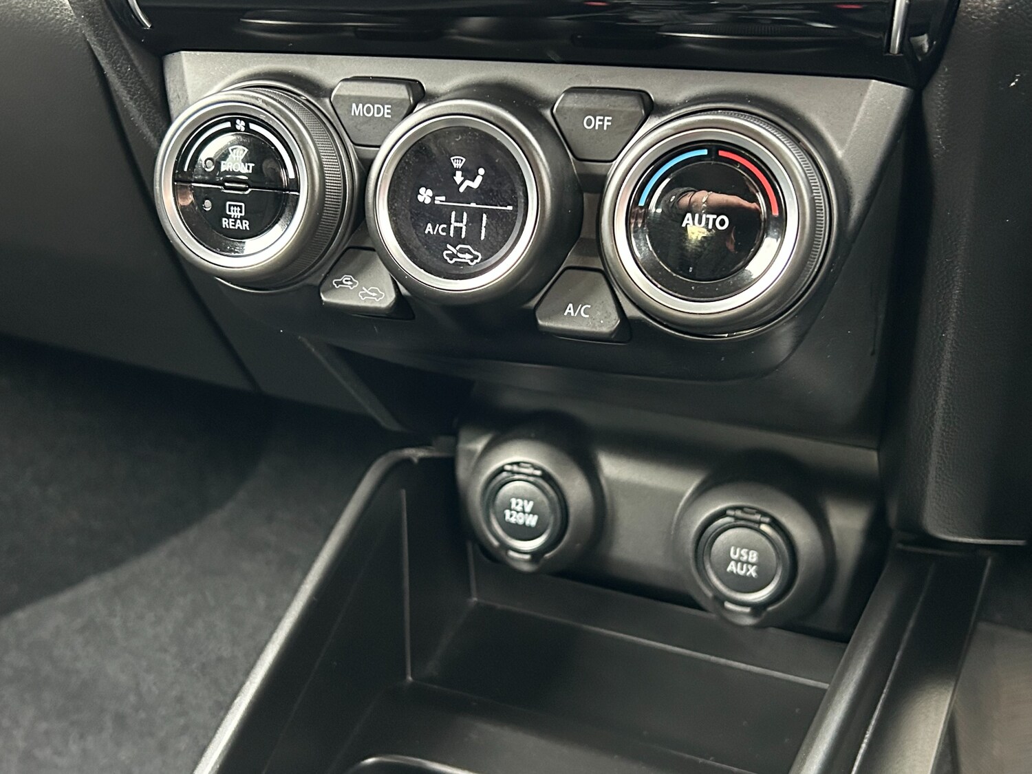 Used Suzuki Swift 2023 for sale - 77919075: Photo 49