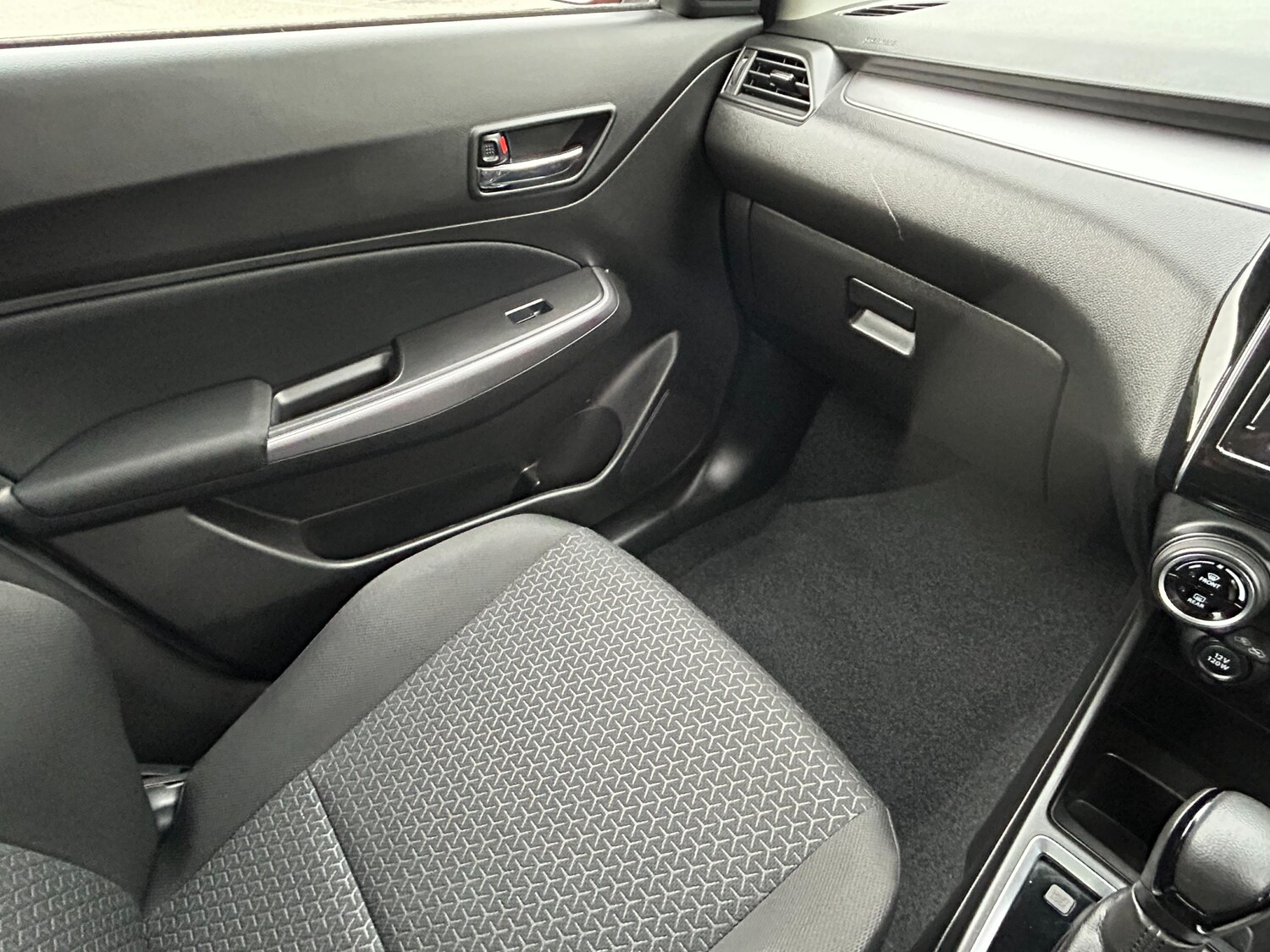 Used Suzuki Swift 2023 for sale - 77919075: Photo 54