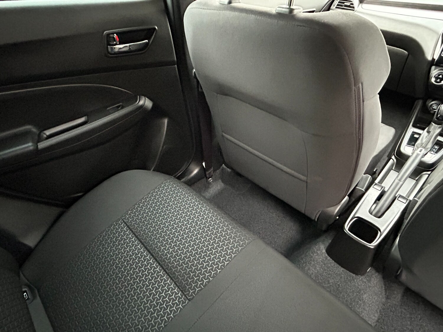 Used Suzuki Swift 2023 for sale - 77919075: Photo 61