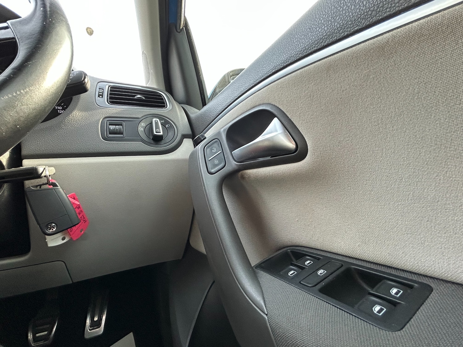 Used Volkswagen Polo 2015 for sale - 77966585: Photo 30