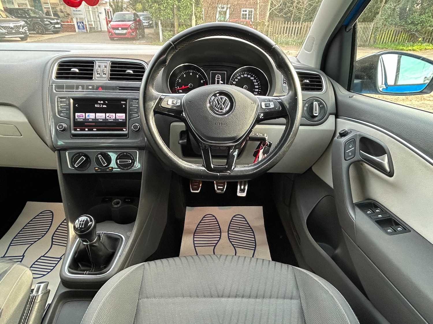 Used Volkswagen Polo 2015 for sale - 77966585: Photo 40